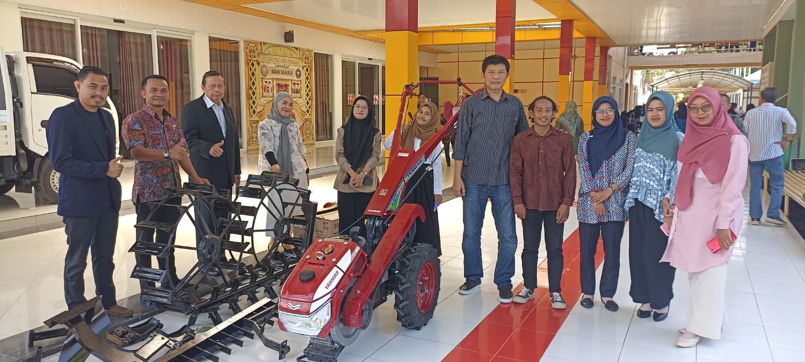 Bantuan alat pertanian