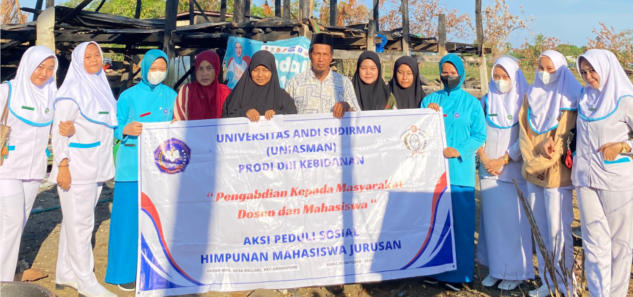 Foto Bersama Keluarga Korban Kebakaran